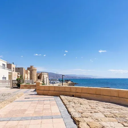 Apartment Atico El Faro *